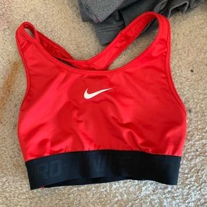 size medium Nike cross back sports bra